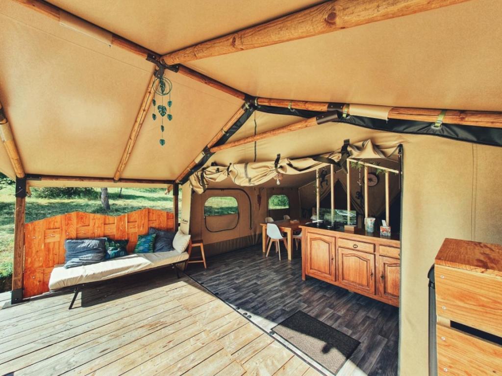 Camping Des Vignes Dun